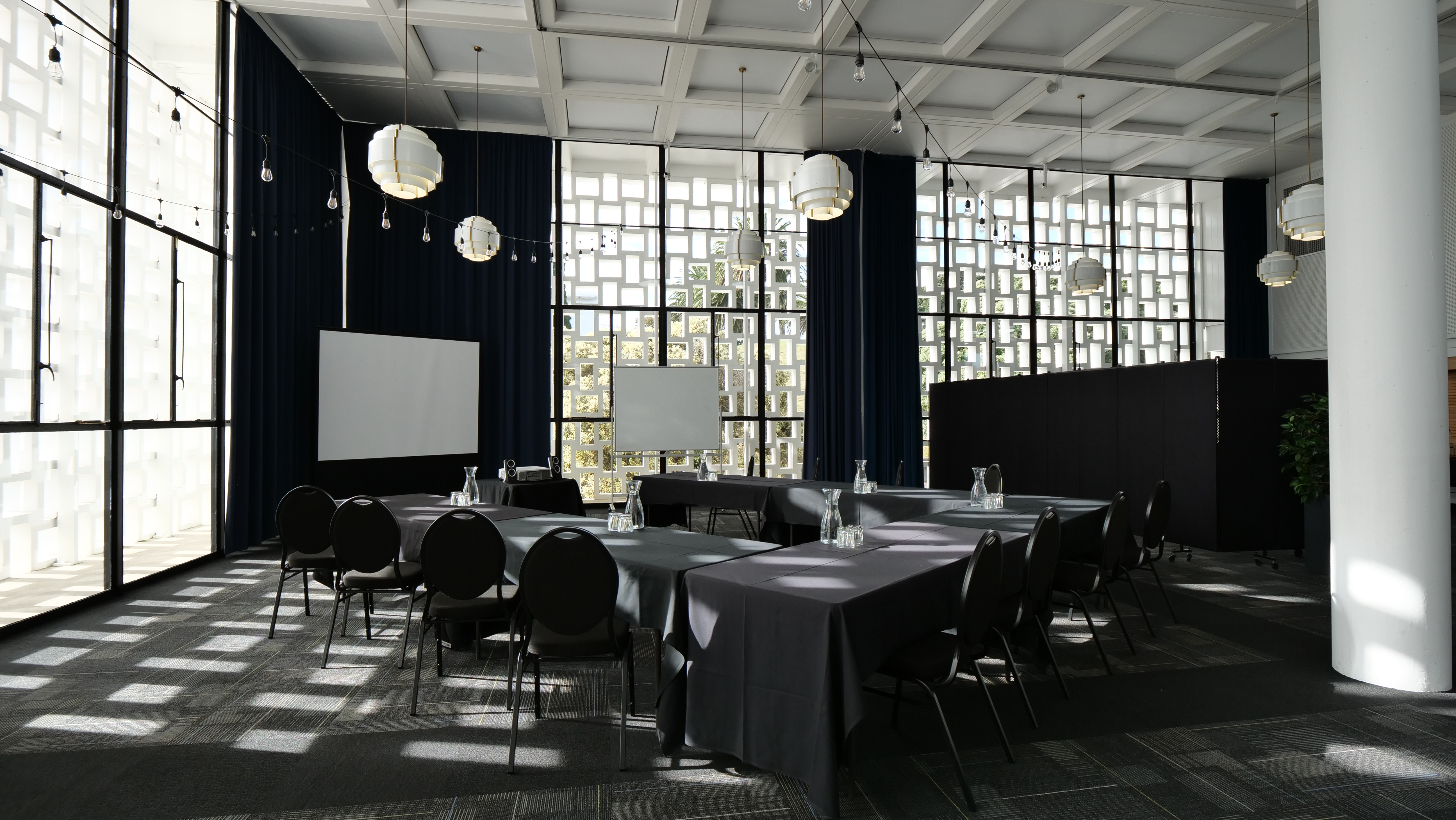 Pioneer Room - Workshop Style